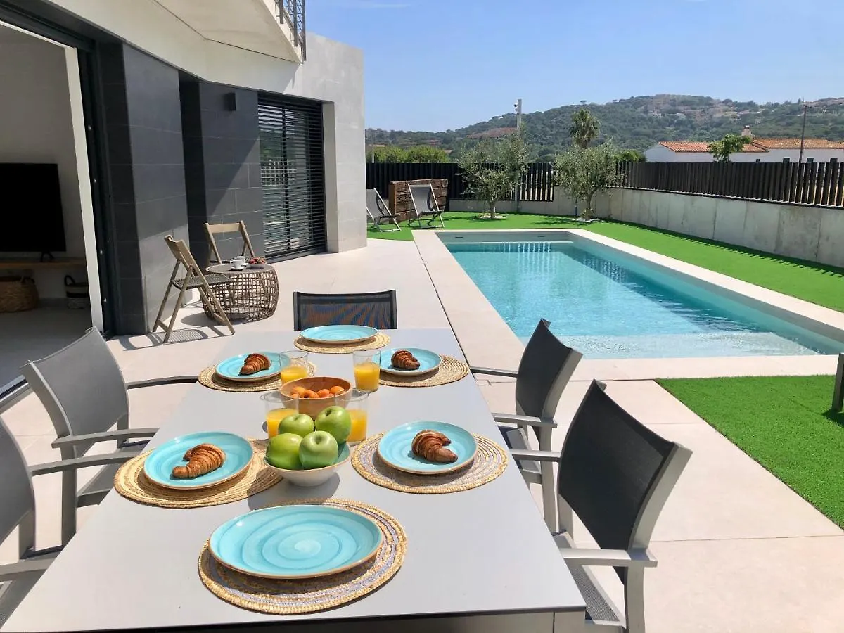 Naramia Sagaro Villa With Poolgarden10 Pax S'Agaro
