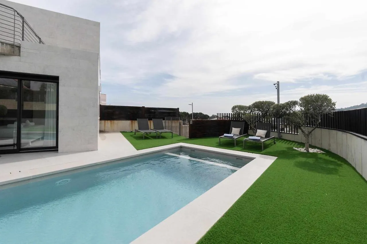 Naramia Sagaro Villa With Poolgarden10 Pax S'Agaro